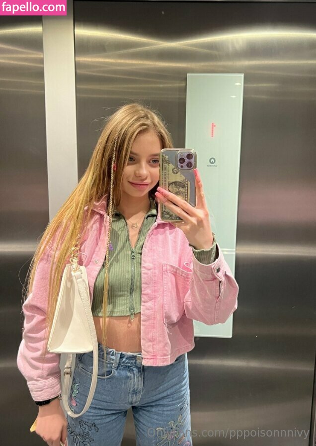 liz_05_dixson / pppoisonnnivy Nude Leaked OnlyFans Photo #274