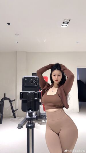 QiaoniuTT #7912