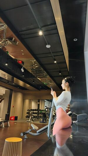 QiaoniuTT #8023