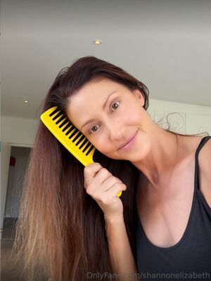 Shannon Elizabeth