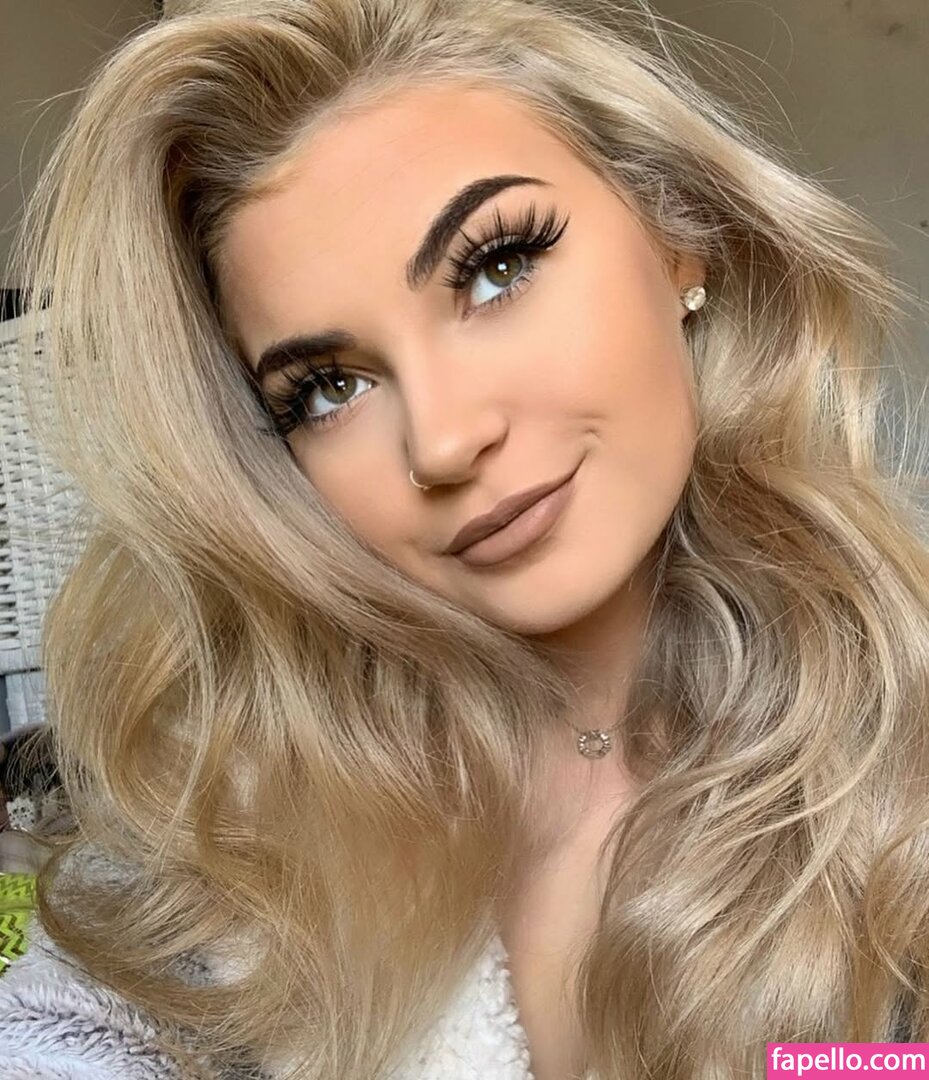 Sscarletthughes / sscarletthughes414 Nude Leaked OnlyFans Photo #5