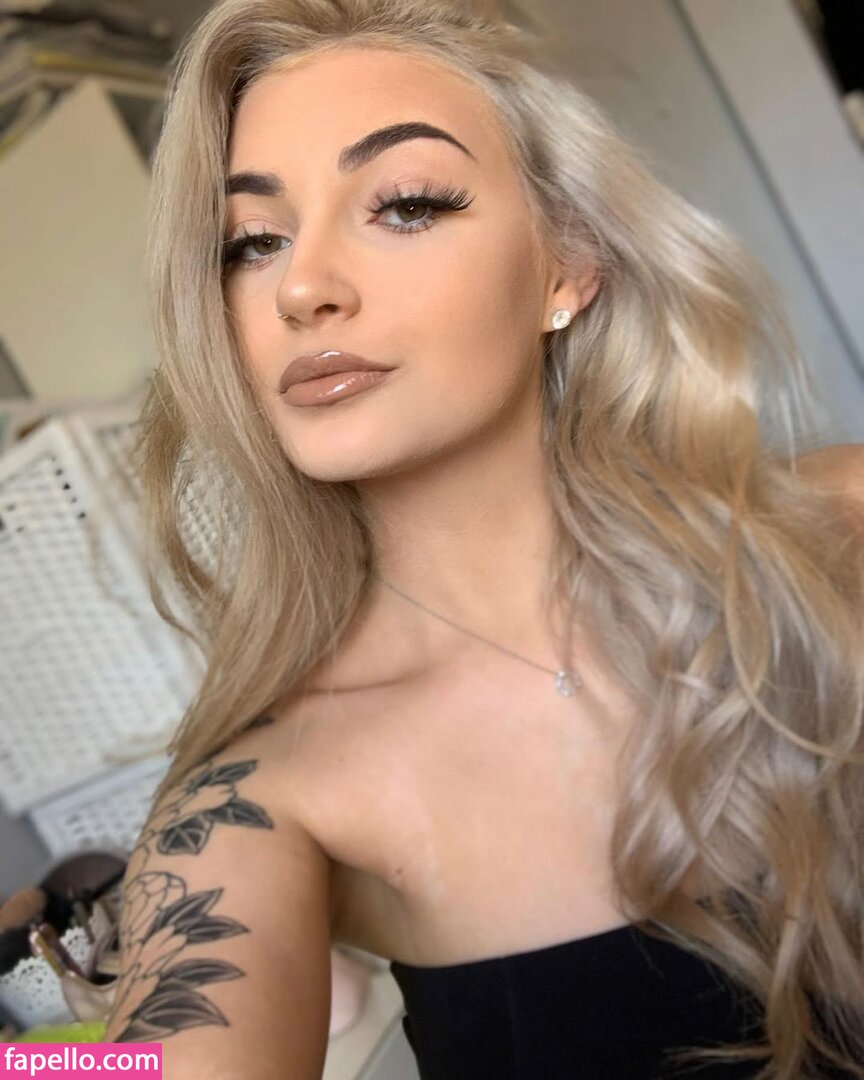 Sscarletthughes / sscarletthughes414 Nude Leaked OnlyFans Photo #21