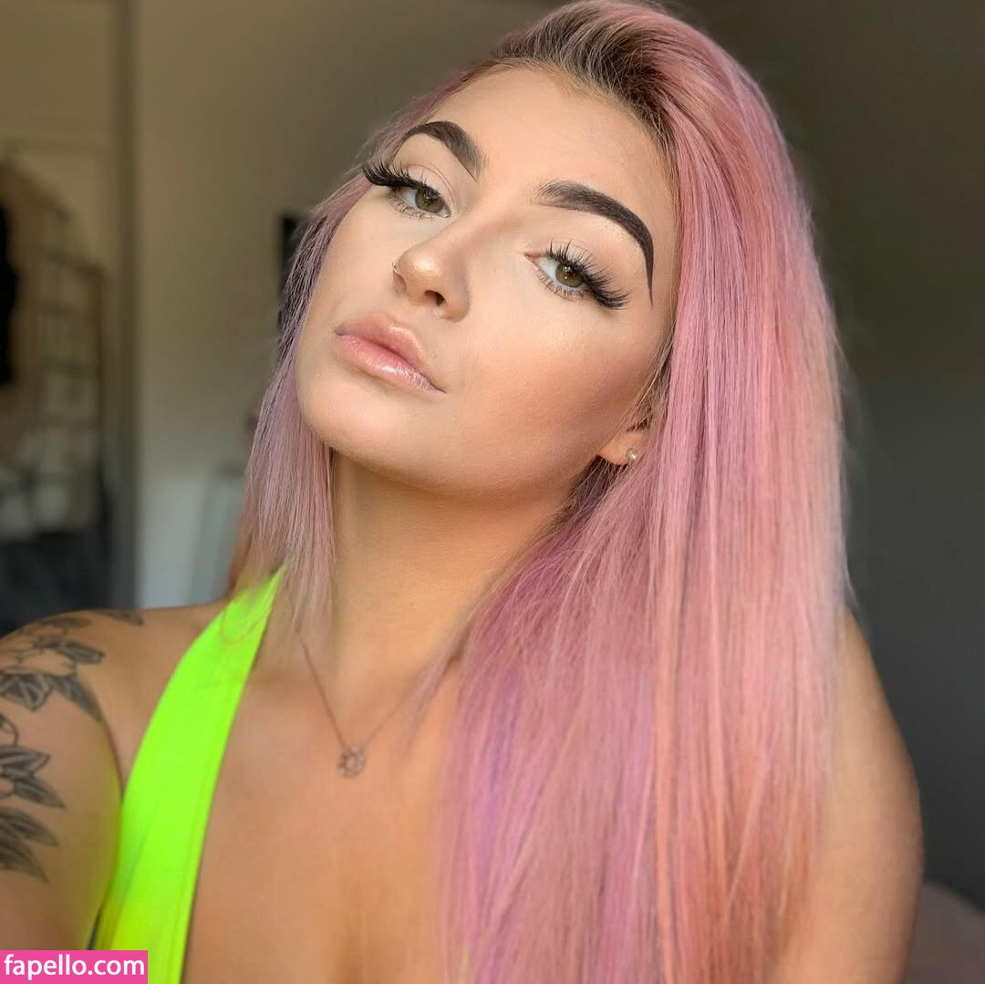 Sscarletthughes / sscarletthughes414 Nude Leaked OnlyFans Photo #31