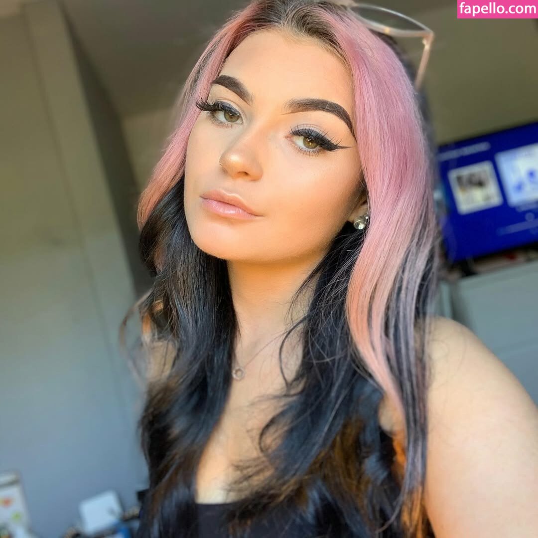 Sscarletthughes / sscarletthughes414 Nude Leaked OnlyFans Photo #35