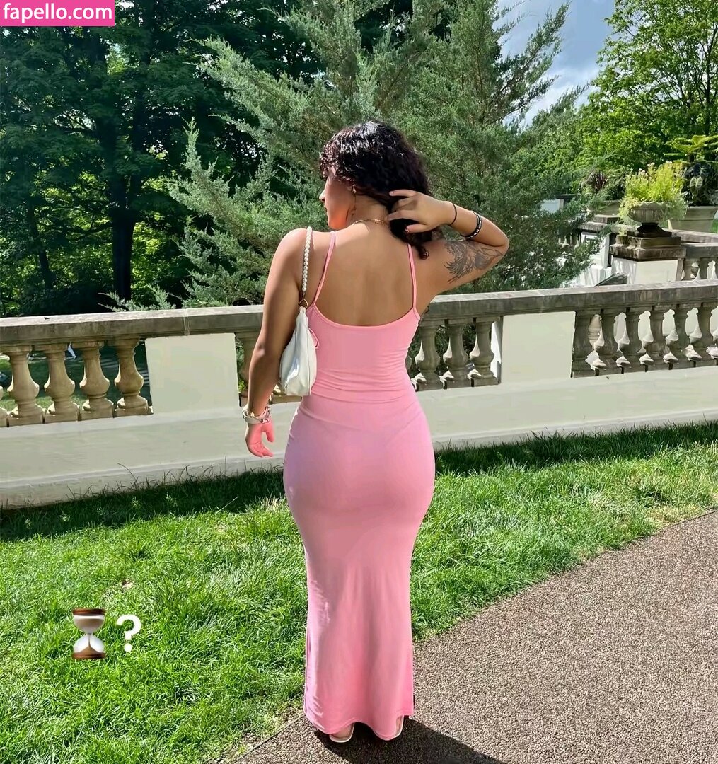 reel / sshantelyy Nude Leaked  Photo #14