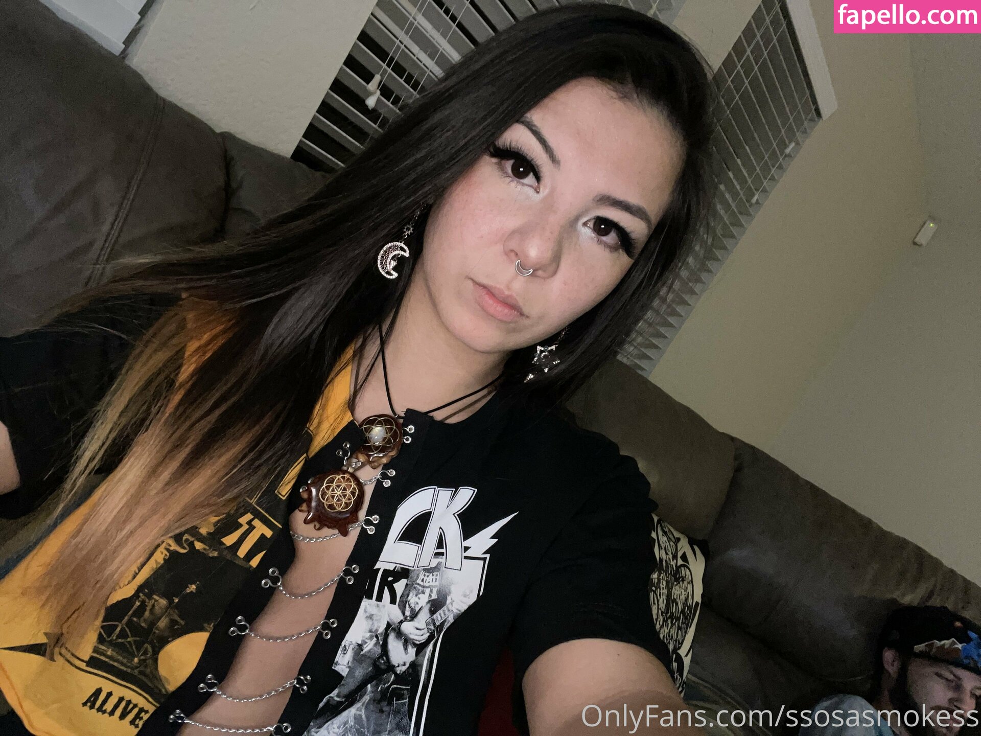 ssosasmokess Nude Leaked OnlyFans Photo #4