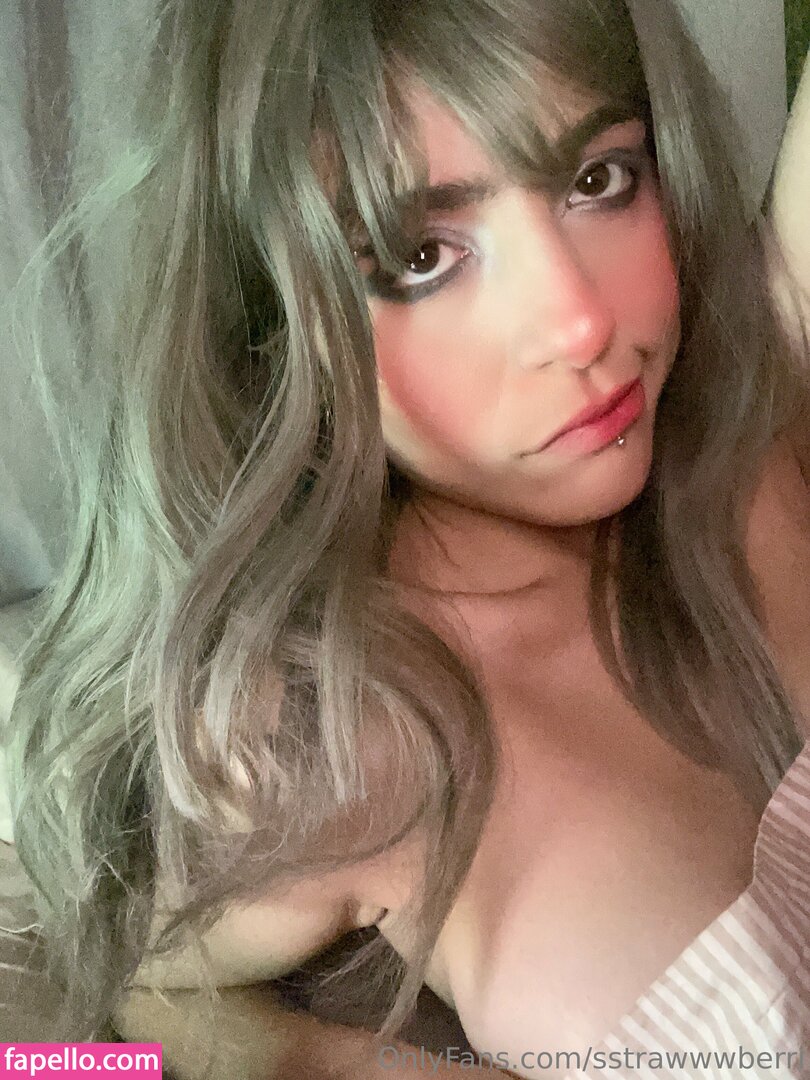 sstrawberrin / sstrawwwberri Nude Leaked OnlyFans Photo #12