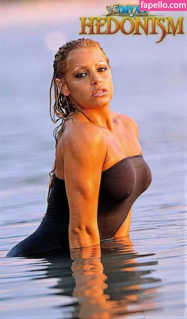 Trish Stratus