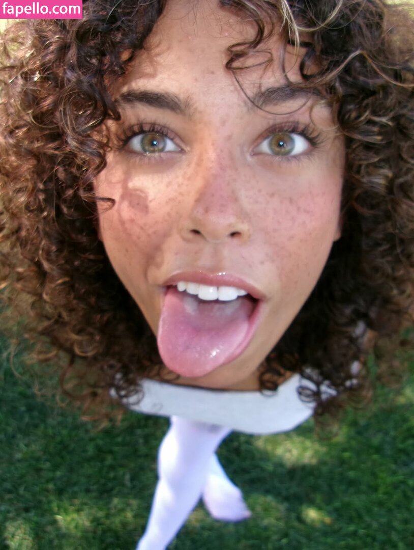 ttahlula Nude Leaked  Photo #18