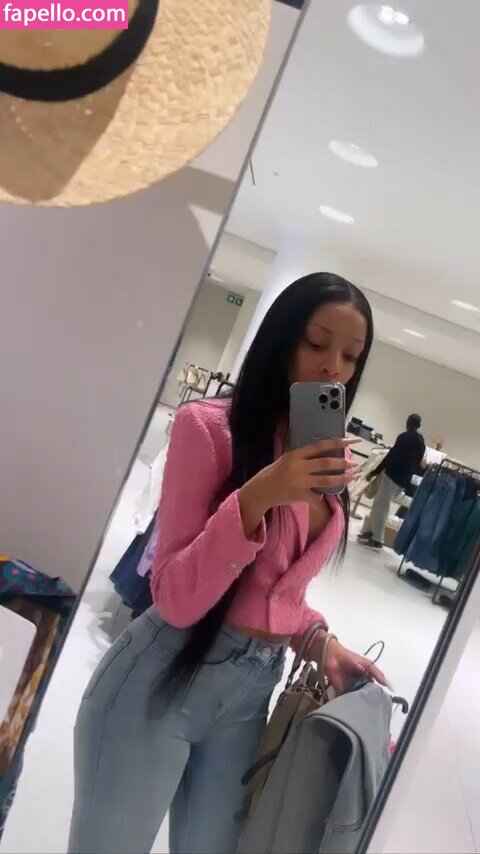 Tshegofatso Mbali Mafubedu / Ttshego_m / miss.tshegoo Nude Leaked  Photo #9