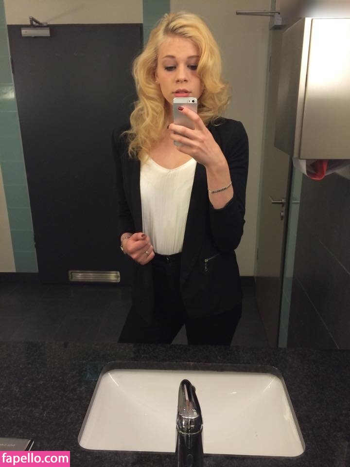 Viktoria Sonntag / shesnocrush Nude Leaked  Photo #19