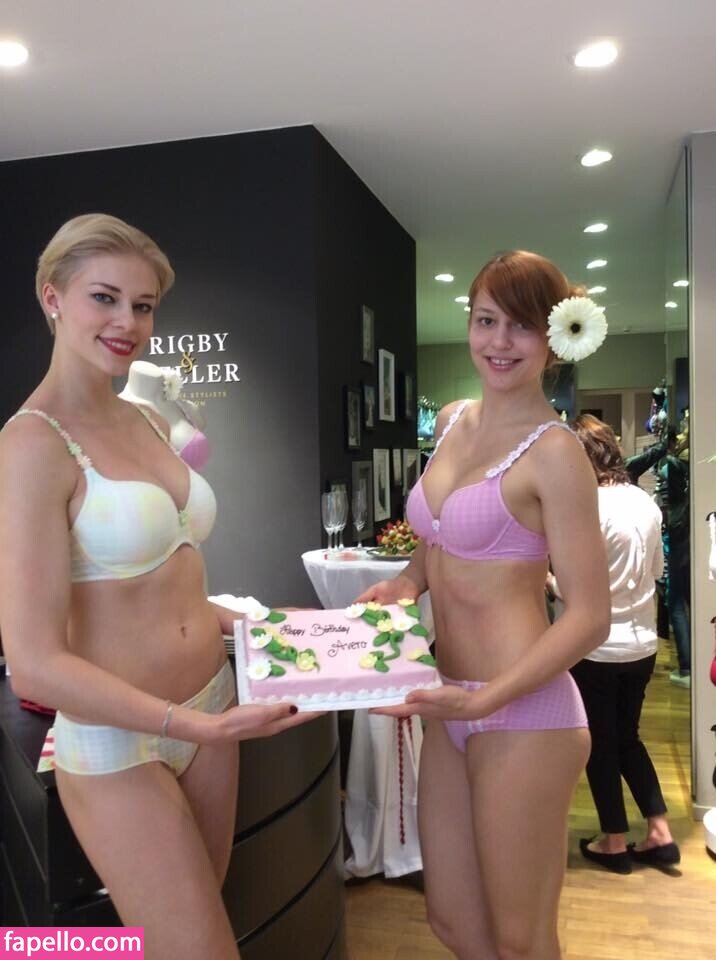 Viktoria Sonntag / shesnocrush Nude Leaked  Photo #100