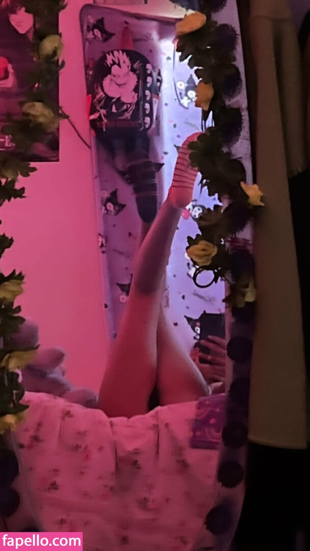 vixzi / vveowx Nude Leaked  Photo #15