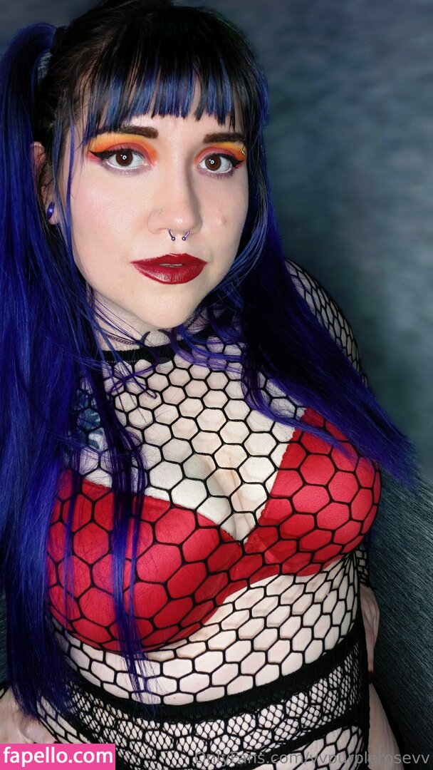 manwhosmile / vvpurplerosevv Nude Leaked OnlyFans Photo #98