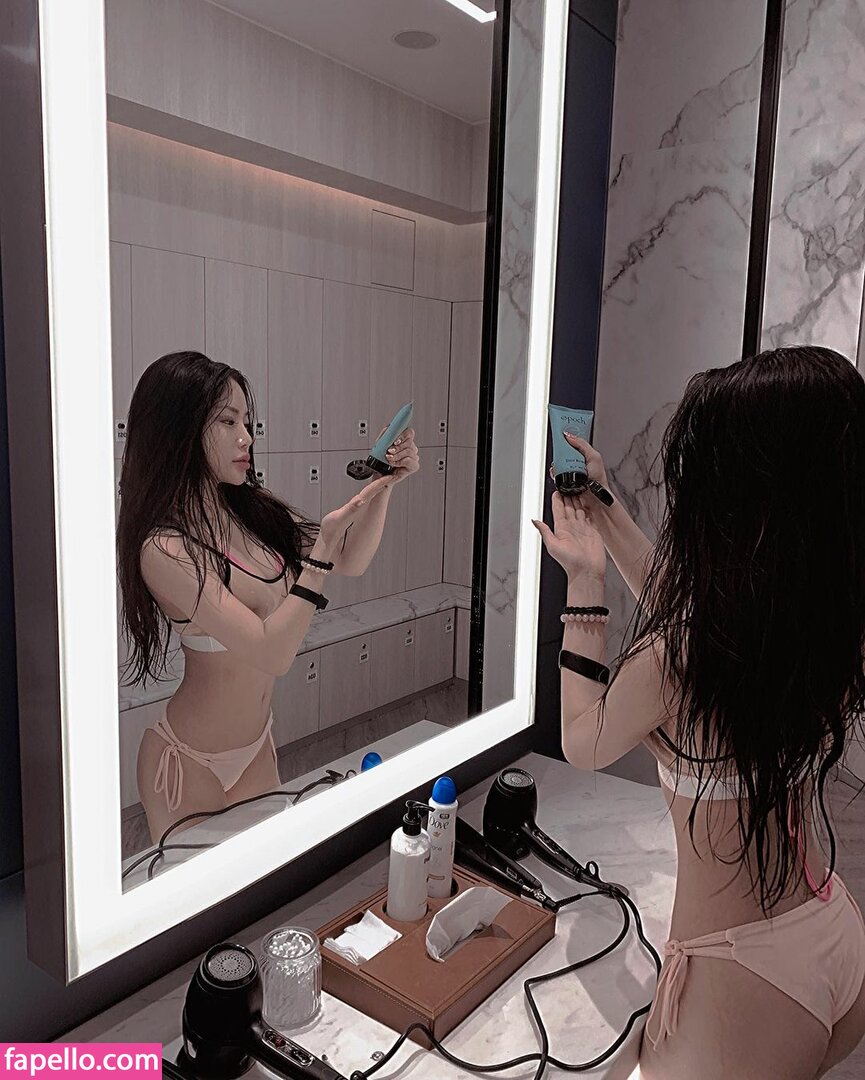 vvviva Nude Leaked  Photo #1