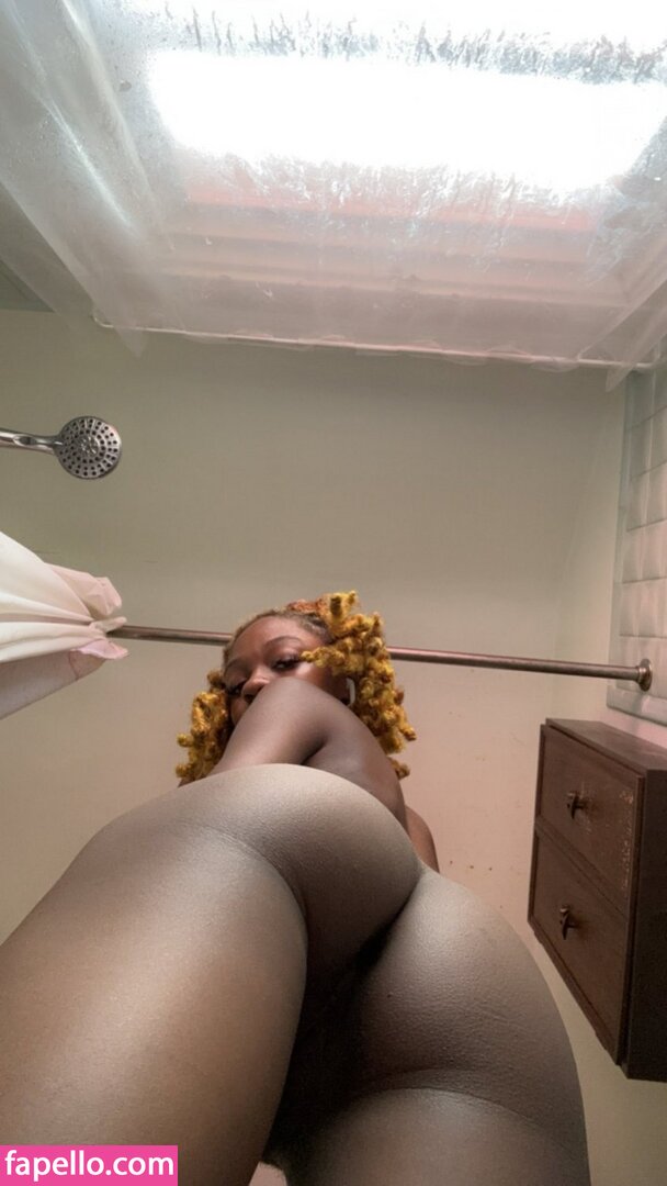 Goddess_Kia / princessmilkyy / xx_zakiya / xxxmilk Nude Leaked OnlyFans Photo #14