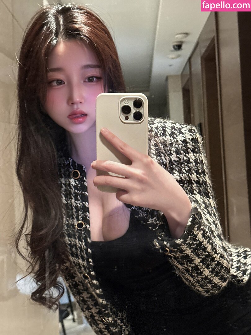 xxapple / xxapple_e / xxapple_e2 Nude Leaked OnlyFans Photo #1250