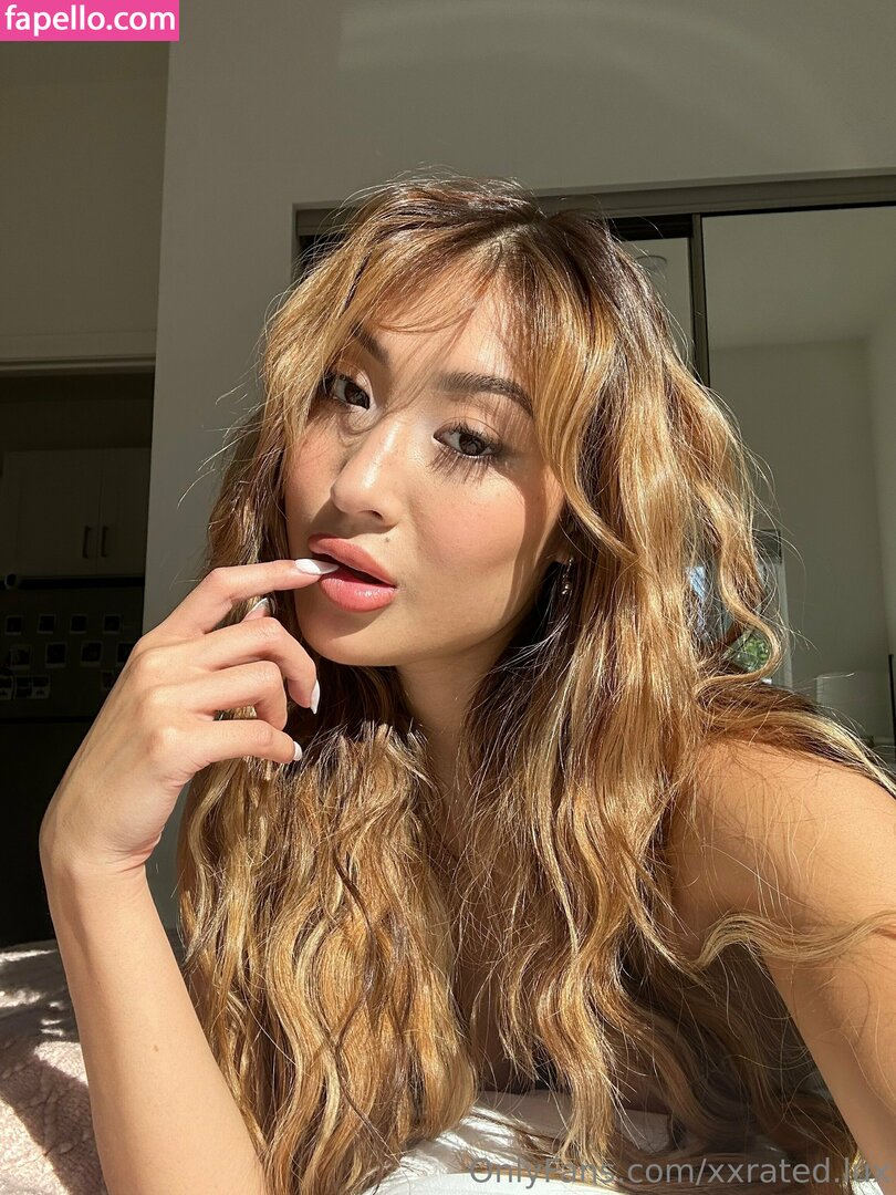 genevieveamour / xxrated.lux Nude Leaked OnlyFans Photo #138