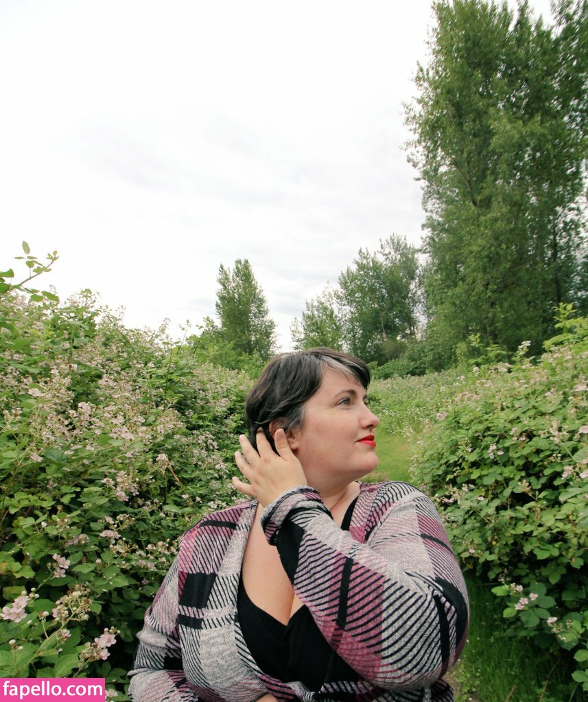 xxsj85xx / xxstrawberryjanexx Nude Leaked OnlyFans Photo #21