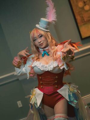 Yaya Han #353