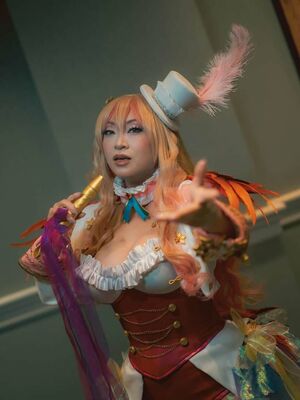 Yaya Han #354