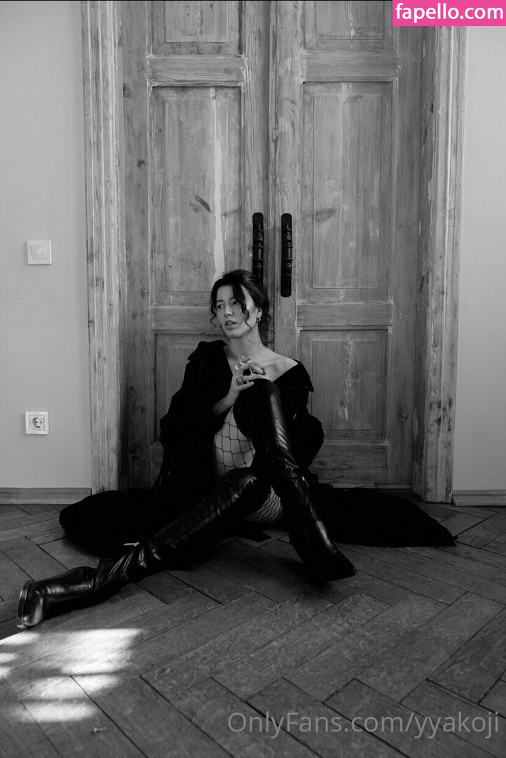 yyakoji Nude Leaked OnlyFans Photo #3