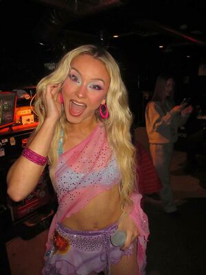 Zara Larsson #2466