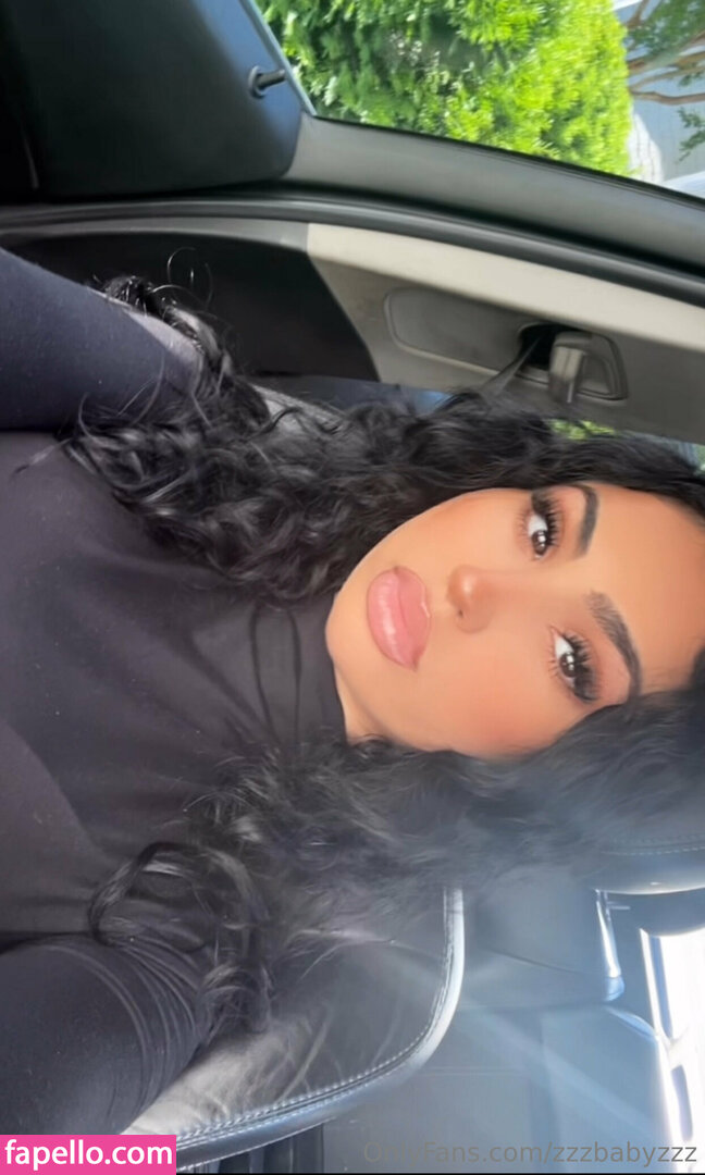 theofficialbabybzz / zzbabyzz Nude Leaked OnlyFans Photo #10