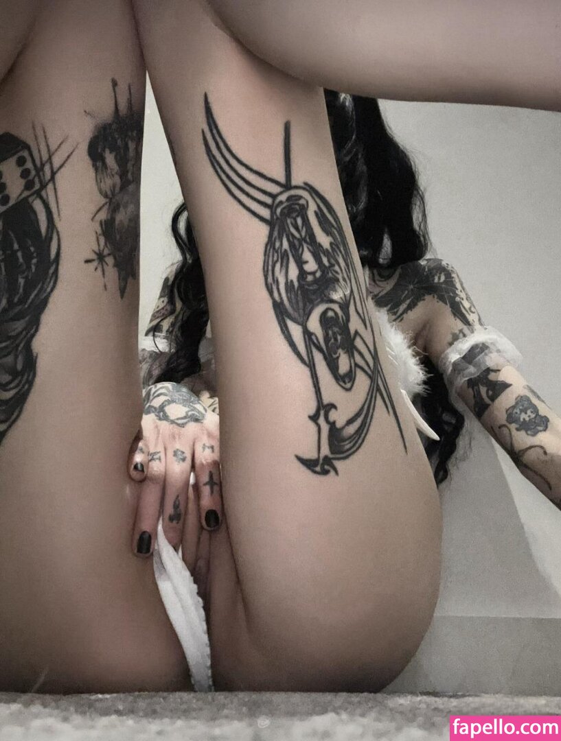 Zzem Zzem / x3m_0x77_void / yl0_o Nude Leaked OnlyFans Photo #48