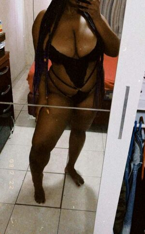 Amanda Bandeira #11