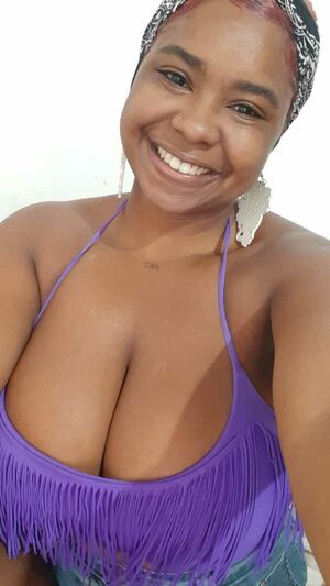 Amanda Bandeira #8