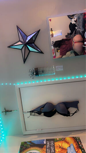 Thickkl0ser / Binamariie Leaks #8